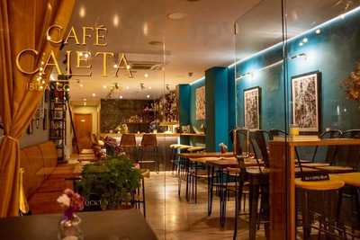 Cafe Caleta Bar