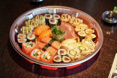 Inasia Sushi & Grill Japonés