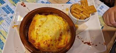 Mucho Cielo Y Mucho Mar