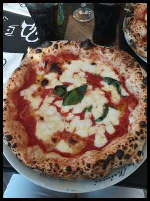 L'artista Pizzeria Napoletana