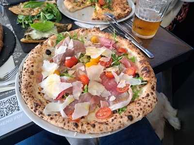 L'artista Pizzeria Napoletana