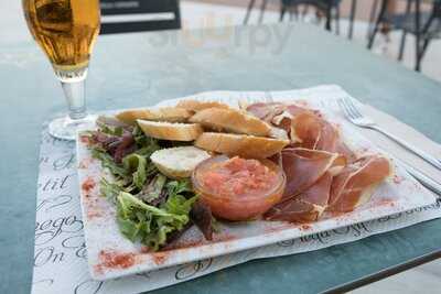 Con Pan Y Vino Jávea