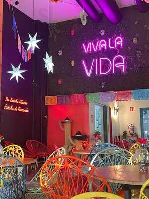 Ta'kool Restaurant - Photo 8