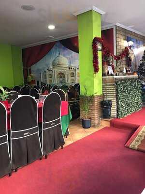 Royal Tandoori Indian Restaurant