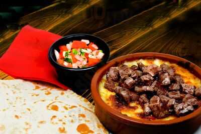 Lagarto Food & Drinks