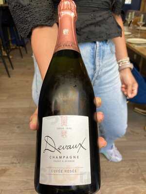 Saint-germain Wine Bar