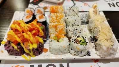 Restaurante Buffet Libre Sushi Mon