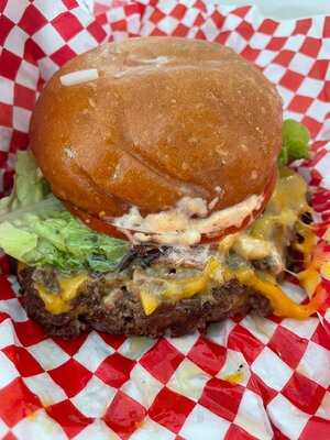 Redline Burgers & Fries