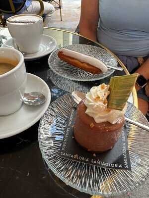 Santa Gloria Coffee & Bakery