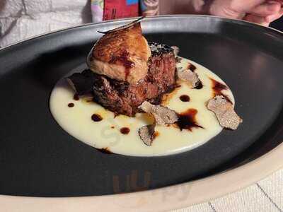 Ocre Restaurant & Bar