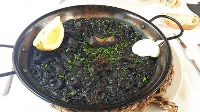 Casa De Comidas Ambrosio Y Justino