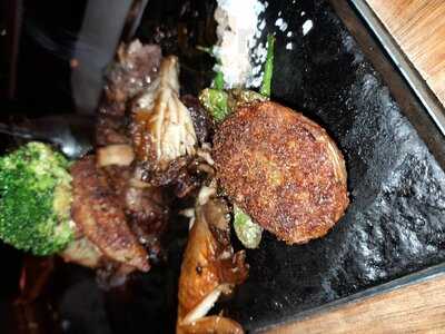 Samantha's - Photo 8