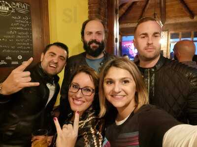 Lorente Rock & Sport's Bar