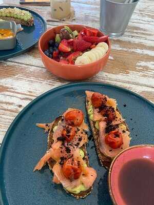 Woody’s Pretty Healthy Kitchen