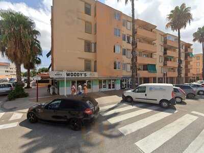 Woody’s Pretty Healthy Kitchen