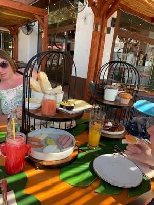 Maüi Beach Gastrolunge