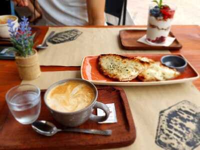 Shelby Brunch & Dinner House