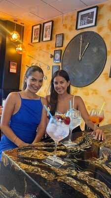 Christy's Irish Gastropub Fuengirola - Photo 8