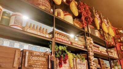 El Toro Tapas & Wine Marbella