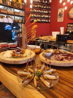 El Toro Tapas & Wine Marbella