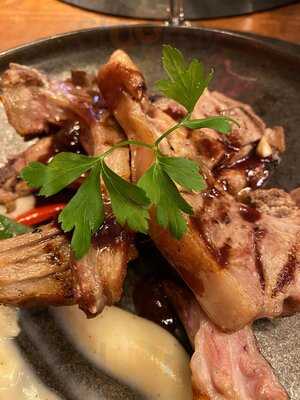 El Toro Tapas & Wine Marbella