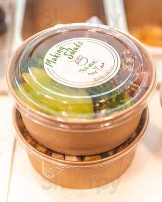 Poke Bar - Making Salads Beach