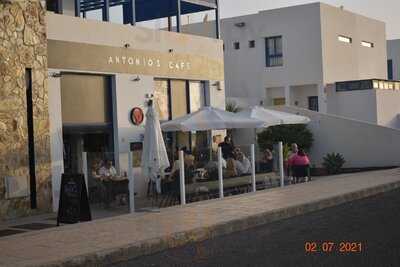 Antonios Cafe