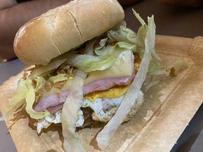 Churrería Bocatería Mirando Al Mar