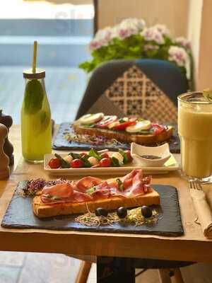 Enigma 23 Coffee & Brunch