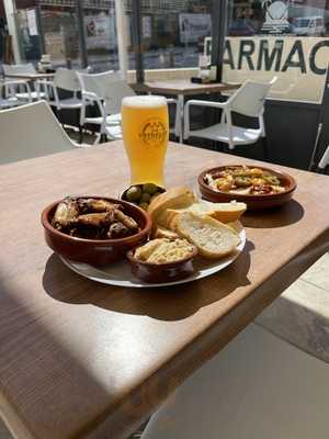 Cocktails And Dreams Tapas Bar