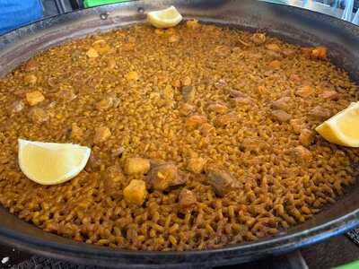 Único Restaurant & Wine Bar