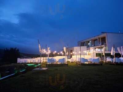 Food & Sunset Restaurant