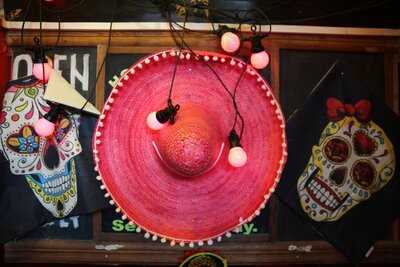 Dos Perros Tex-mex Street Food