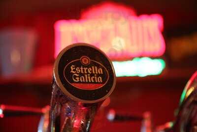 Dos Perros Tex-mex Street Food