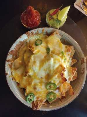 Dos Perros Tex-mex Street Food