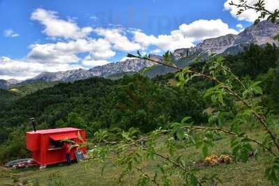 La Corbella Lounge Club