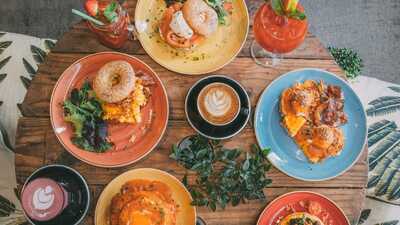 Zenith Brunch & Cocktails