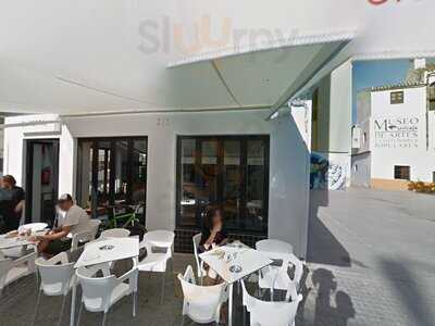 Te-piko Drinks And Food.