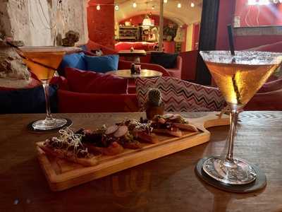 Dos Perros Tex-mex Street Food