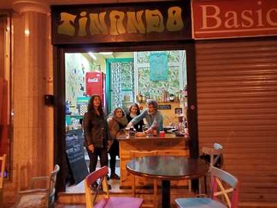 Tinando Bar