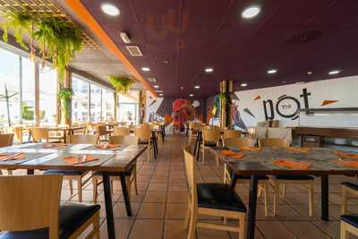 The Pot Lounge & Restaurant