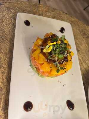 Illari Vinos & Tapas