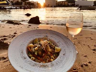 La Vista Bar And Kitchen