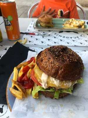 La Academia Burger
