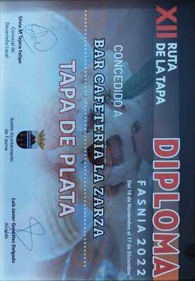 Bar Cafetería La Zarza