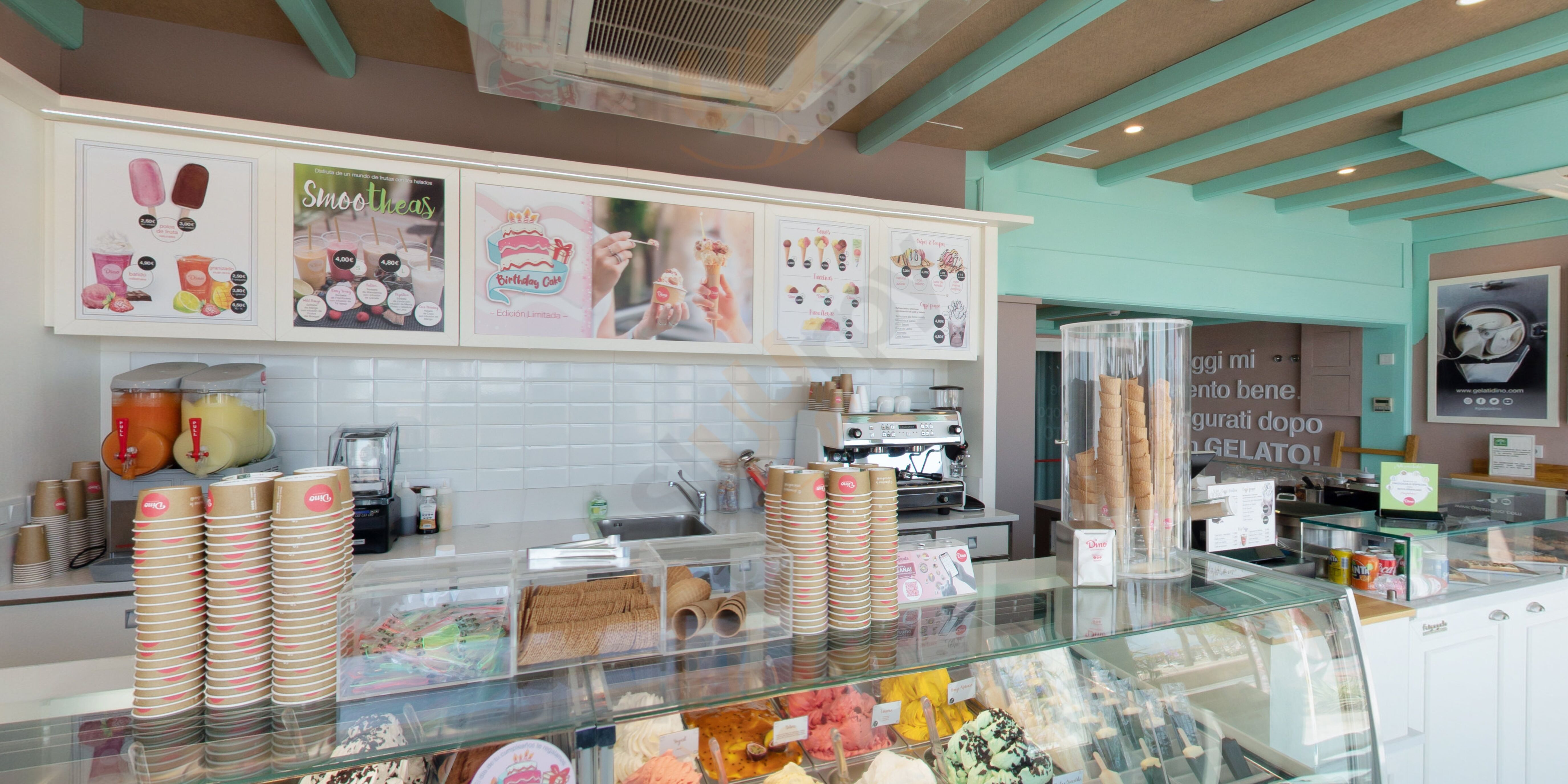 Heladería Dino Hotel Pez Espada