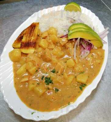 Las Palmeras Restobar Latino