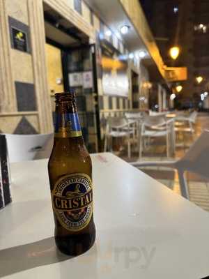 Las Palmeras Restobar Latino