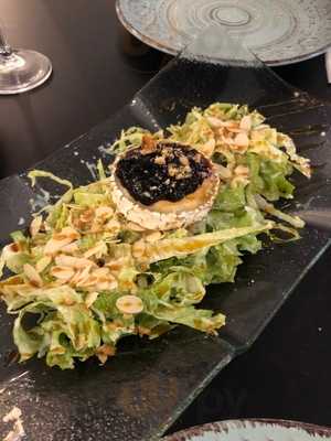 Divina  Locura  Cosmopolitan  Restaurant