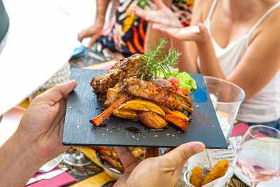 Palm's Restaurant By The Beach